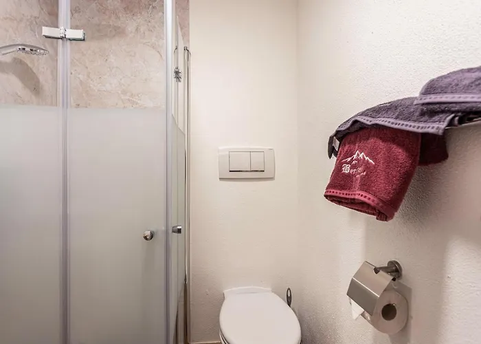 Bergwelt C * ニーデラウ